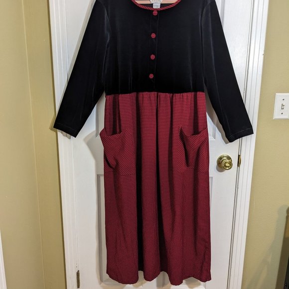Pellini 1990s Vintage Black Velvet & Red Checkered Maxi Apron Dress - size 18/20 - Picture 3 of 13
